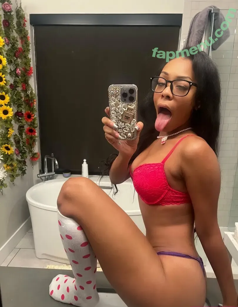 Lexi Kennedy nude photo #0024 (1hoochie / thelexikennedy)