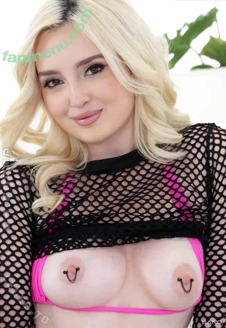 Lexi Lore nude photo #1271 (LexiLore / lexilore681)