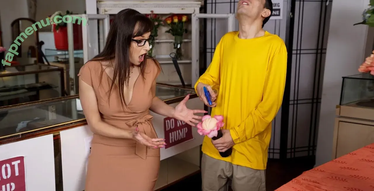 Lexi Luna nude photo #1074 (lexilluna / lexilunaxoxo)