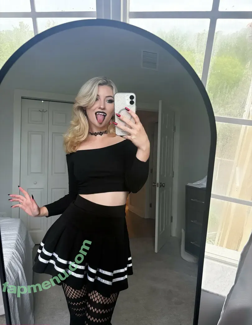 Lexie Grace Love nude photo #0468 (lexiegracelove / lexxxiiigrace)