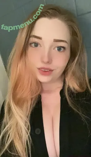  nude photo #0002