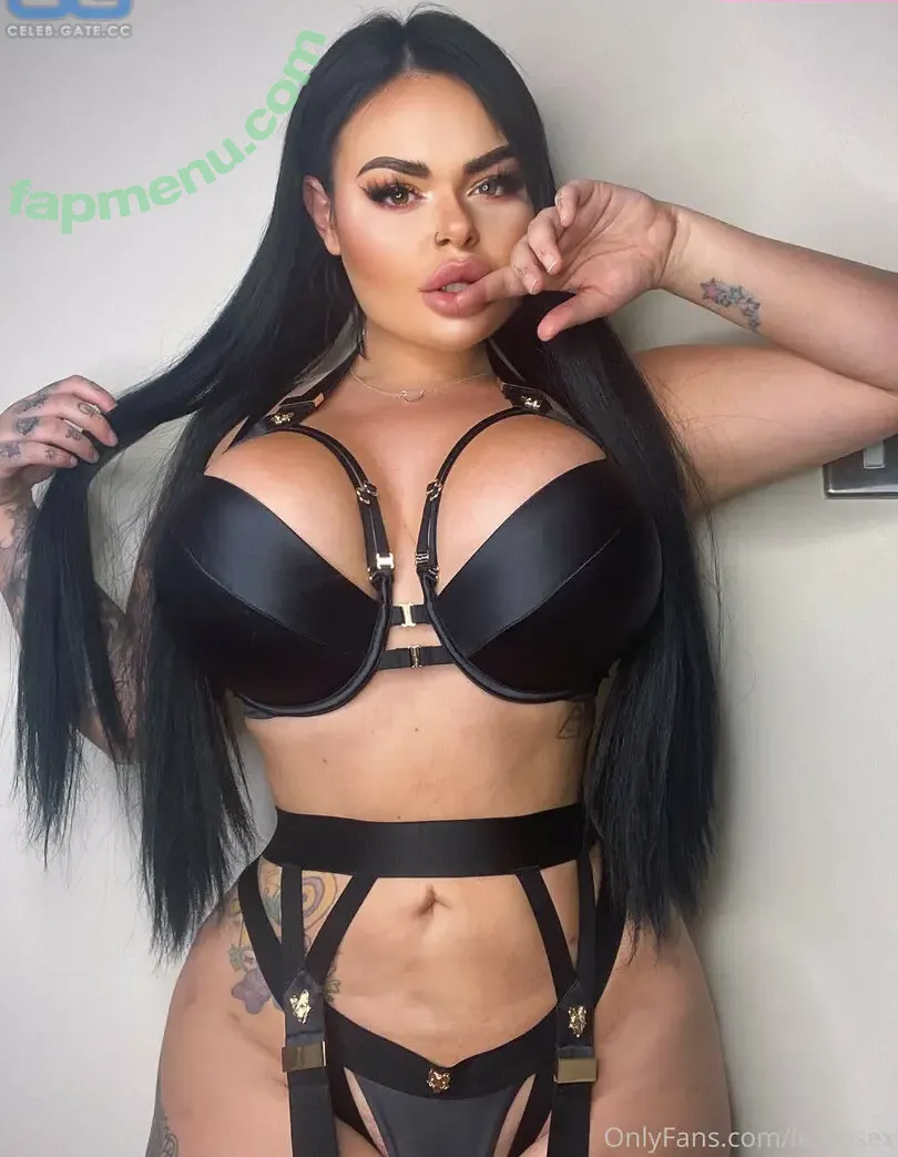 LexieEssex nude photo #0031 (Lexessex / lexieessexofficial_)