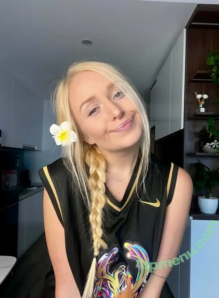 lexierinovaa nude photo #0014 (lexierinova)