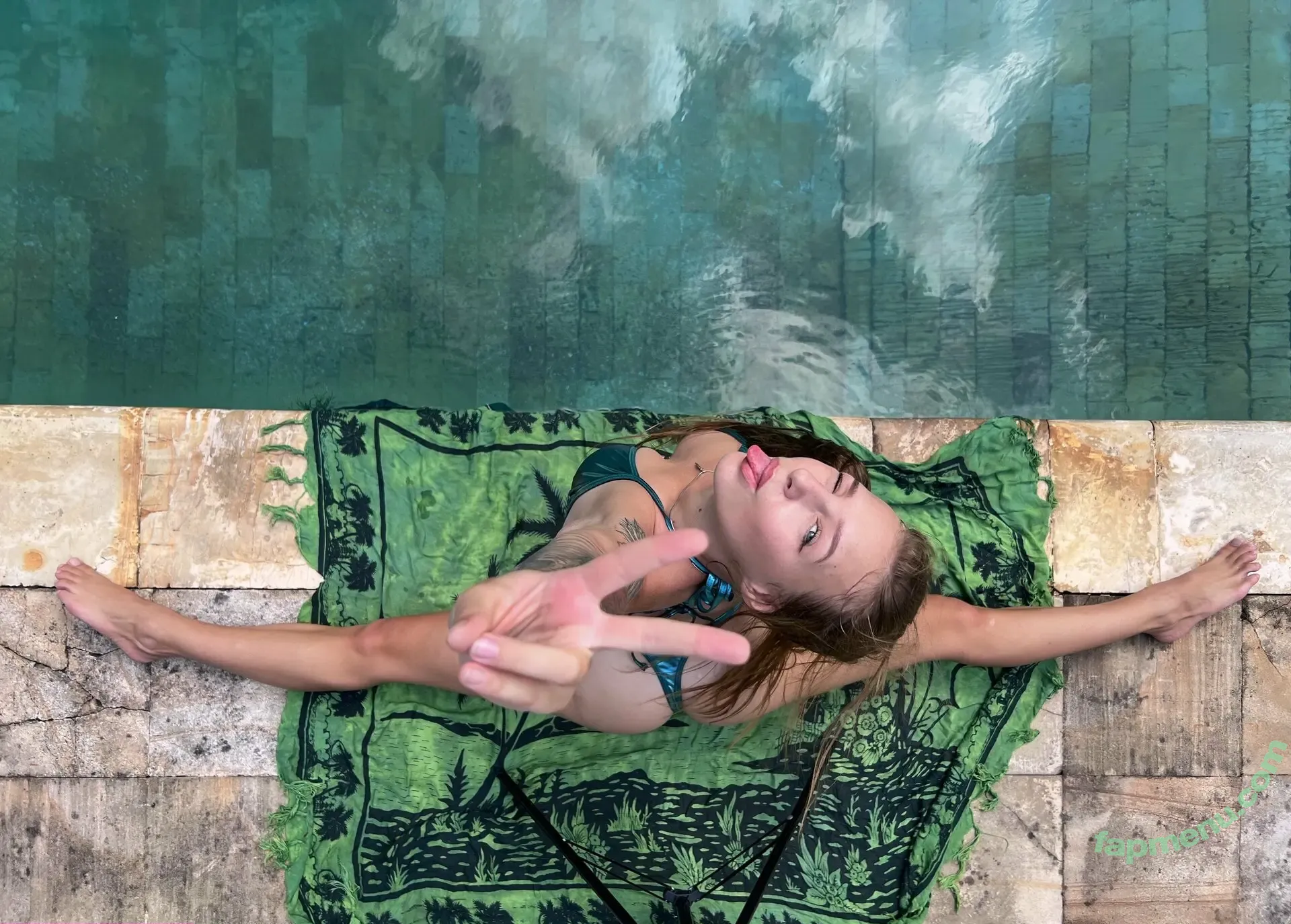 lexiii.moon nude photo #0020 (youknowmelex)