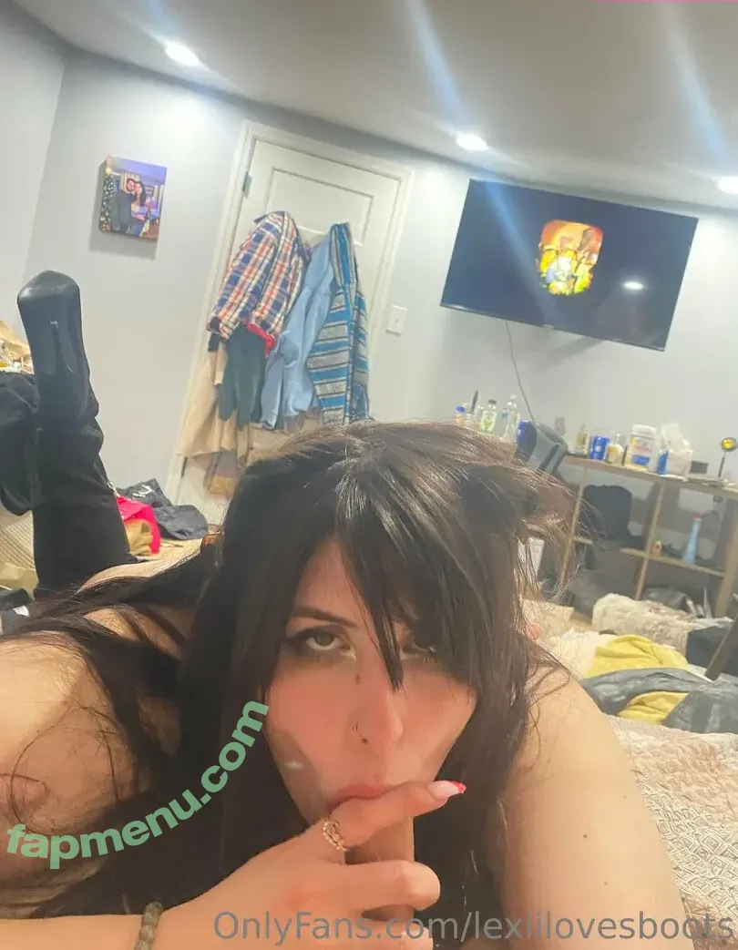 lexiilovesboots nude photo #0024 (lexiilovesboots)