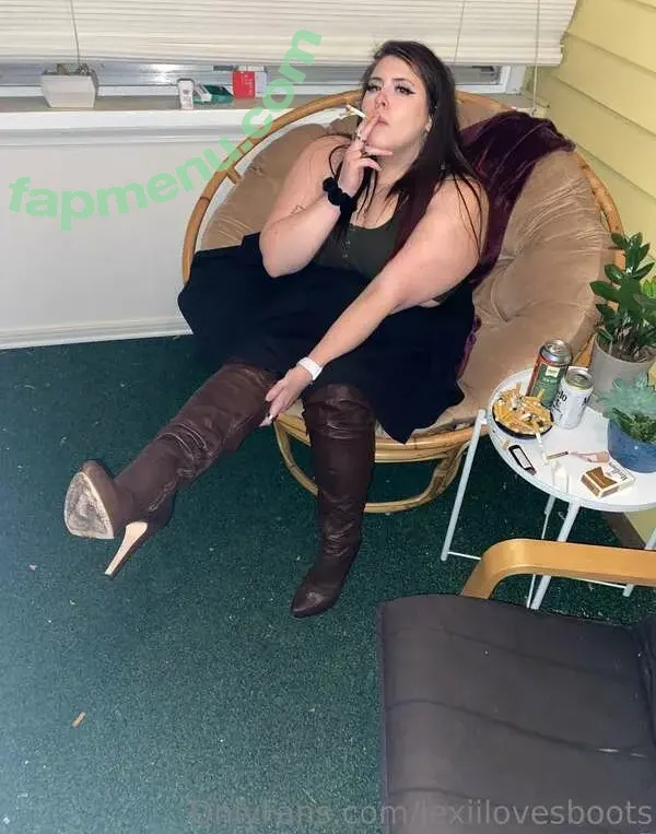 lexiilovesboots nude photo #0067 (lexilovesboots)