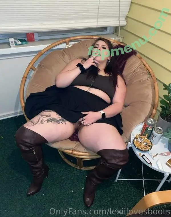 lexiilovesboots nude photo #0073 (lexilovesboots)