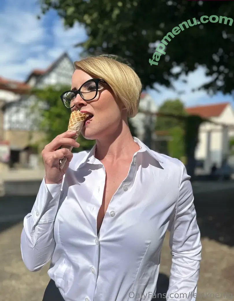 lexikoenig nude photo #0011 (lexikoenig)