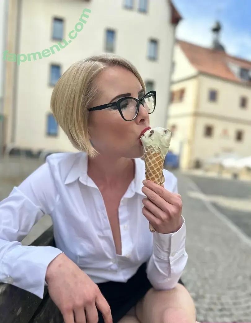 lexikoenig nude photo #0015 (lexikoenig)