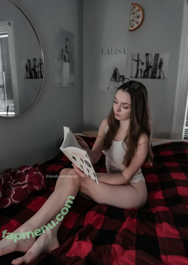 Lexilemonhead nude photo #0071 (Lexilemonhead)