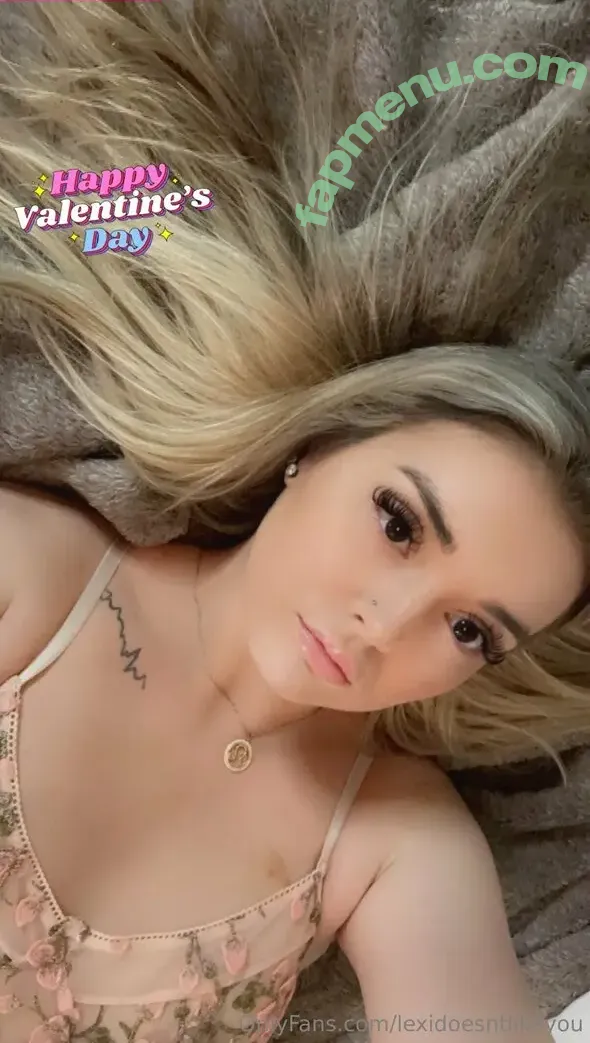 lexisnotfromtexas nude photo #0002 (alexisnotfromtx)