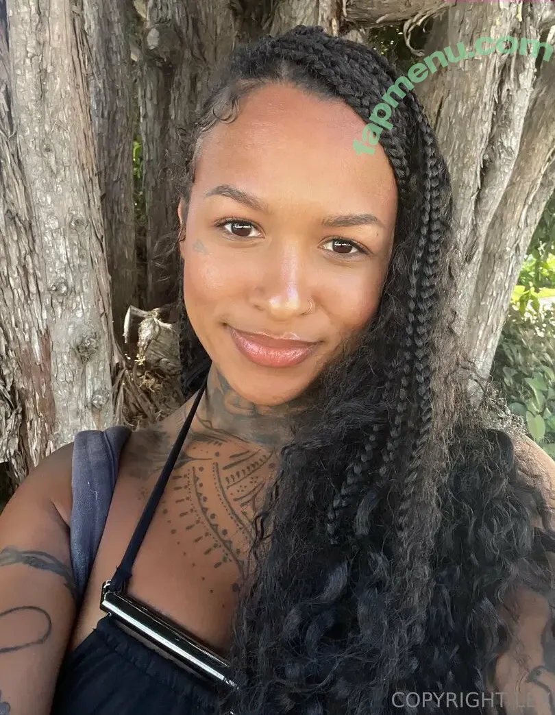 LexOnTheMoonn nude photo #0011 (LexOnTheMoonn)