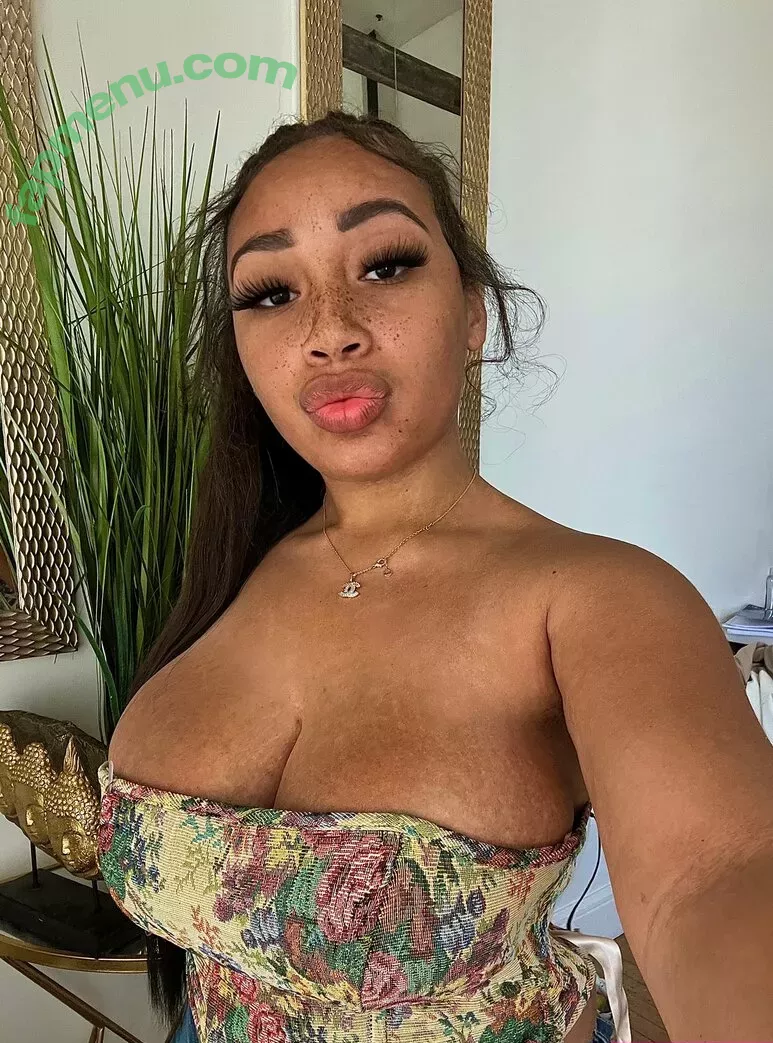 Lexxiibaebie nude photo #0027 (Lexxiibaebie)