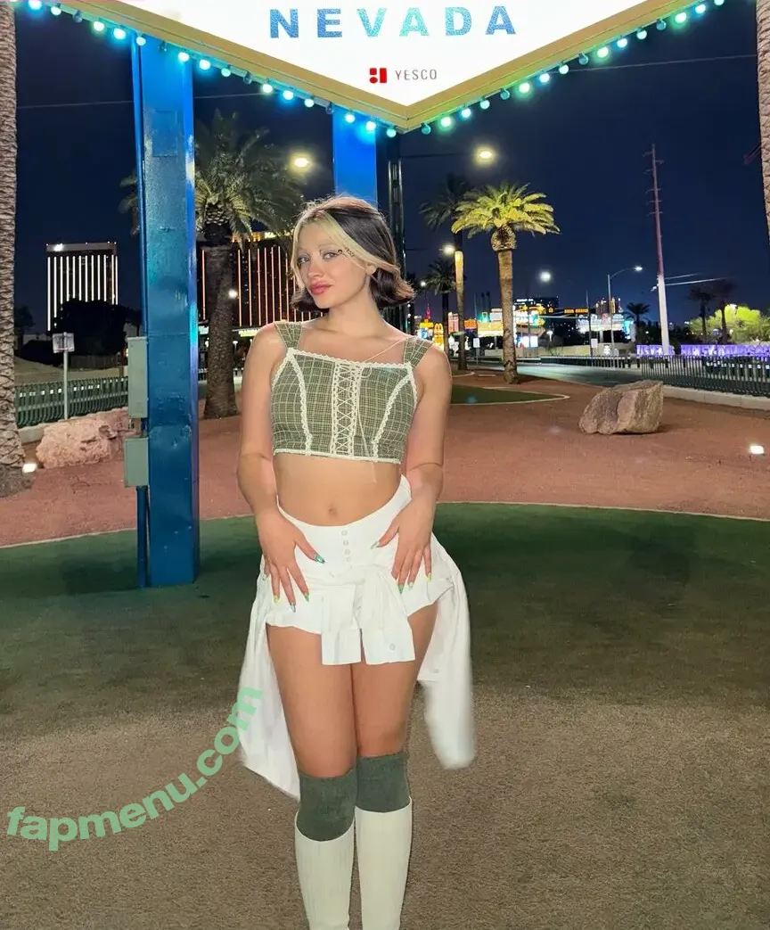 Leyla Afshonkar nude photo #0008 (leylafshonkar)