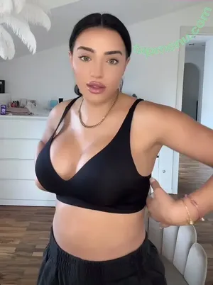 Leyla Lahouar / leylalahouar nude photo #0150