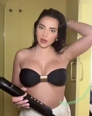 Leyla Lahouar / leylalahouar nude photo #0170