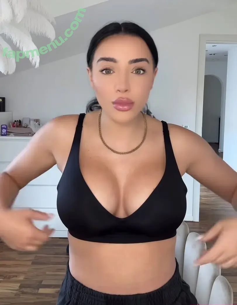Leyla Lahouar nude photo #0149 (leylalahouar)