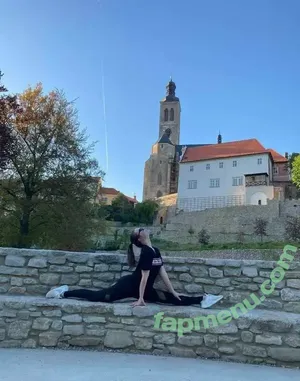 Leyla / leyla.luxxx / repressed-princess nude photo #0081