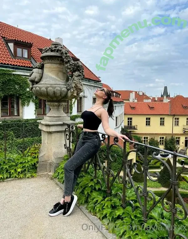 Leyla nude photo #0075 (leyla.luxxx / repressed-princess)