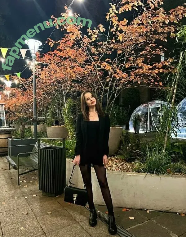 Leyla nude photo #0076 (leyla.luxxx / repressed-princess)