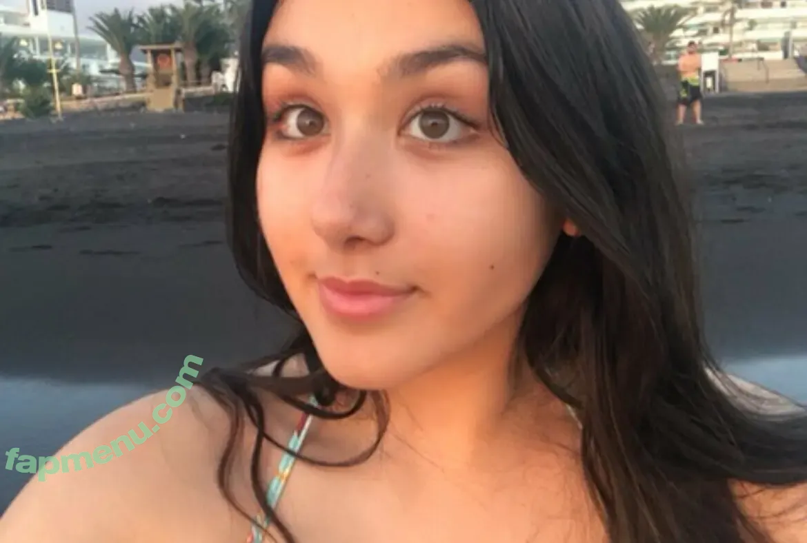 leylarot nude photo #0007 (leylarot_)