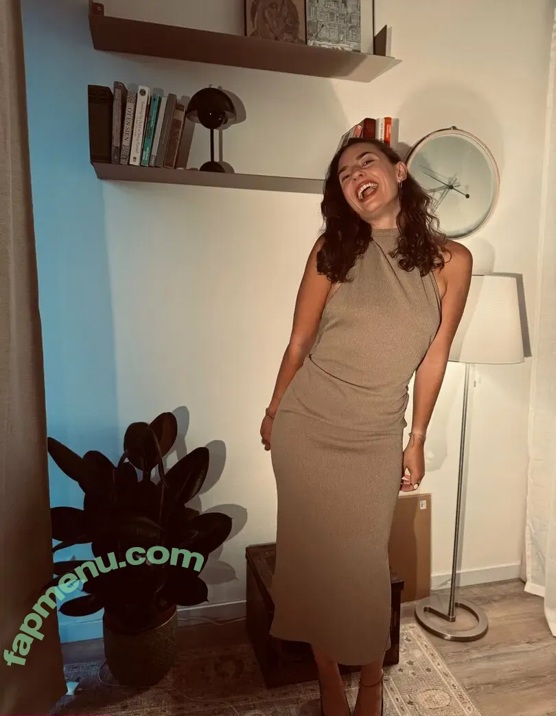 leylasspaces nude photo #0019 (leylasspaces)