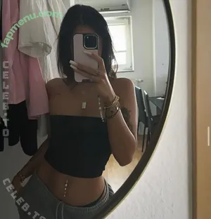 Leylatwin / leyla.twin / leyleahtwin nude photo #0010