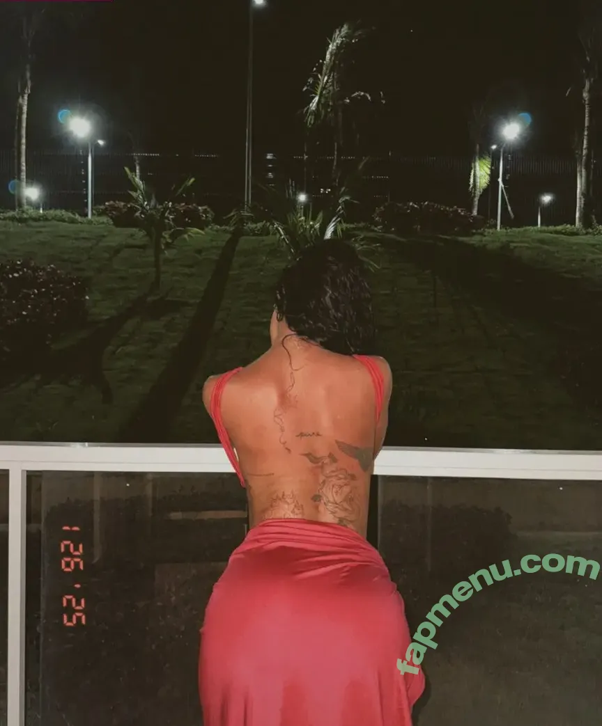 Leyo_tout_cour nude photo #0013 (AngelAndLilith / Olivia Dove / Olivia_Dove / sexprimersanstabous)