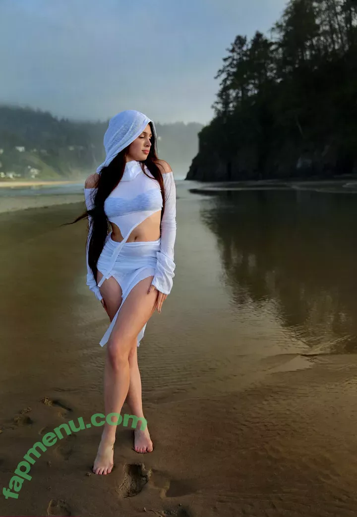 _li.si_ nude photo #0018 (Elizabeth Simonenko / Lisiflex)