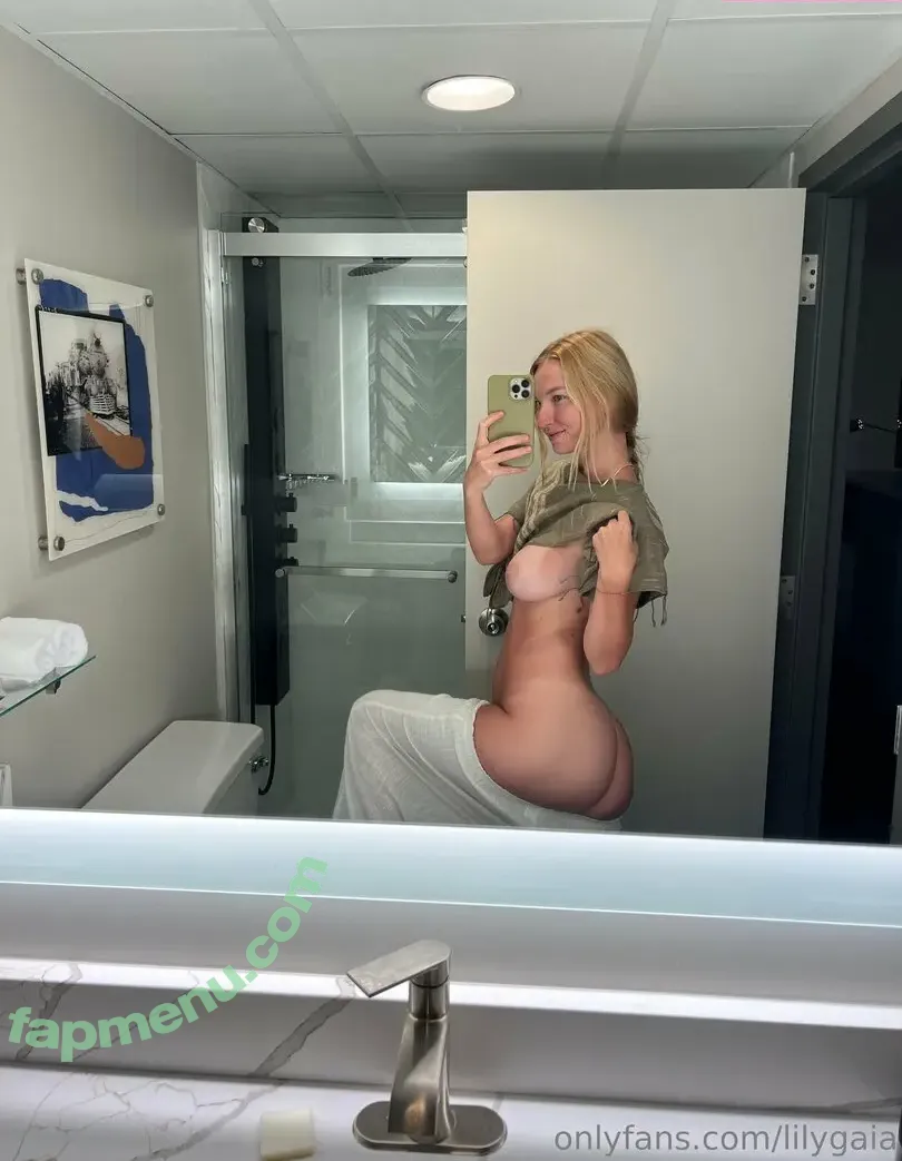 Li1ylvy nude photo #0080 (Li1ylvyMFC)