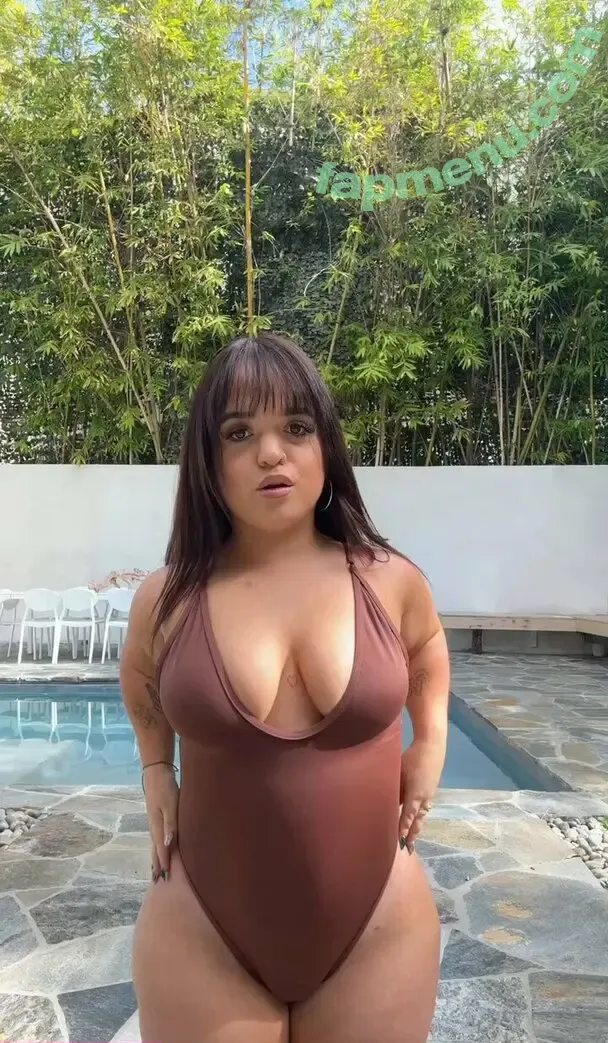 Lia Andrea nude photo #0001 (Lia Andrea)
