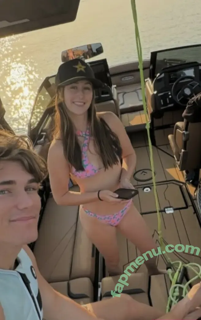 Lia Block nude photo #0135 (liakblock)