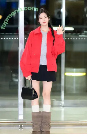 lia_loves___ / Choi Ji-su / ITZY / 최지수 nude photo #0209