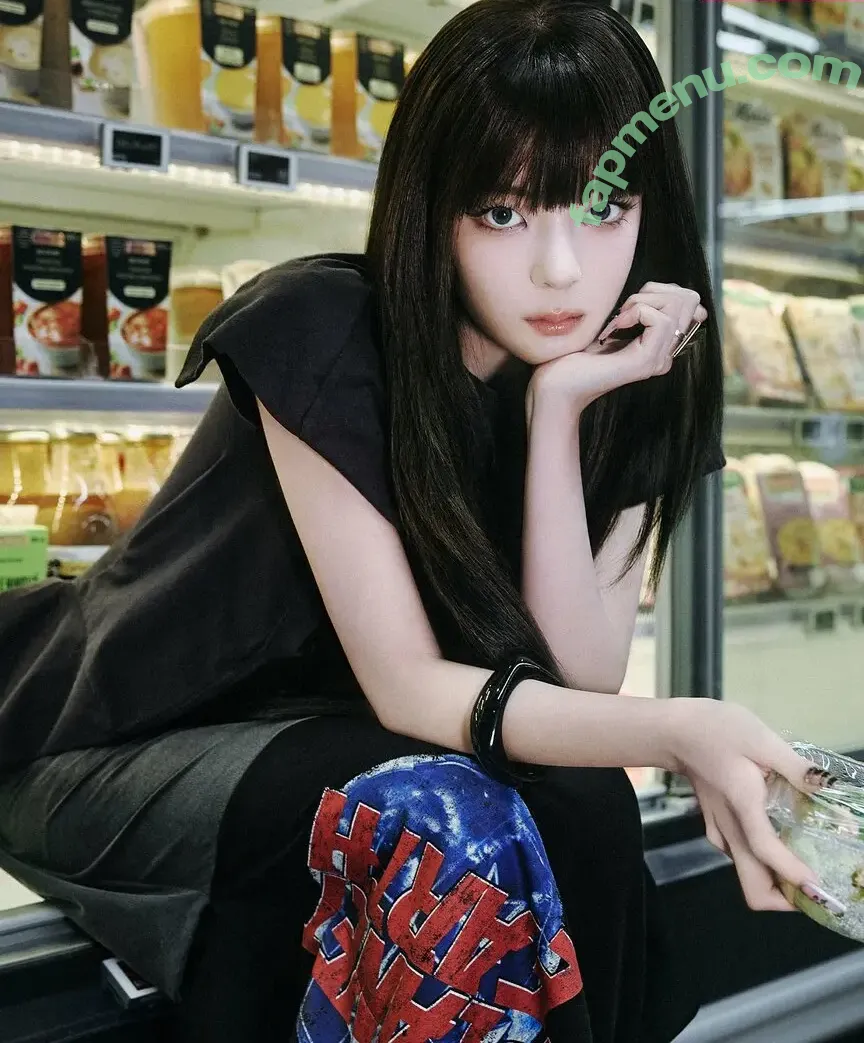 lia_loves___ nude photo #0159 (Choi Ji-su / ITZY / 최지수)