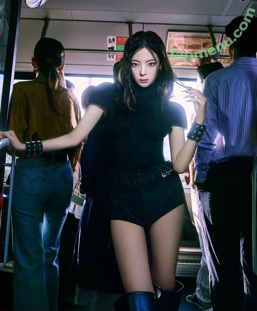 lia_loves___ nude photo #0168 (Choi Ji-su / ITZY / 최지수)