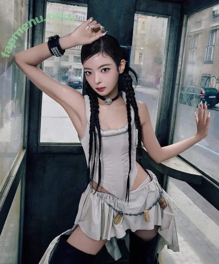 lia_loves___ nude photo #0173 (Choi Ji-su / ITZY / 최지수)