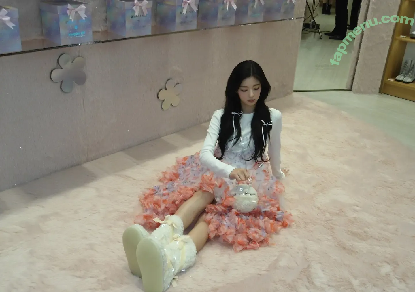 lia_loves___ nude photo #0220 (Choi Ji-su / ITZY / 최지수)