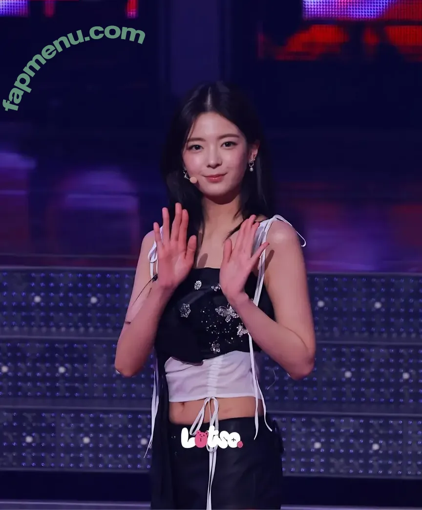 lia_loves___ nude photo #0232 (Choi Ji-su / ITZY / 최지수)