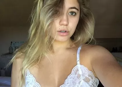 Lia Marie Johnson / LiaMarieJohnson / lia nude photo #0109