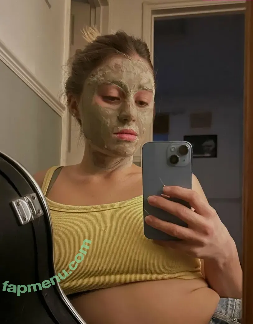 Lia Marie Johnson nude photo #0258 (LiaMarieJohnson / lia)