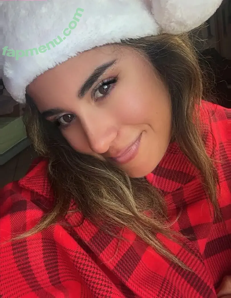 liaagrimmiee nude photo #0061 (leahremini)