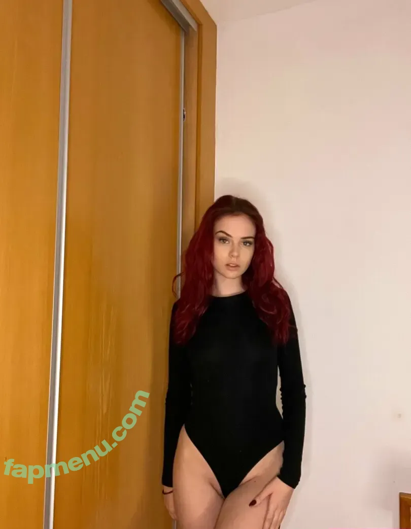 liagrau nude photo #0018 (liagrau.dance)