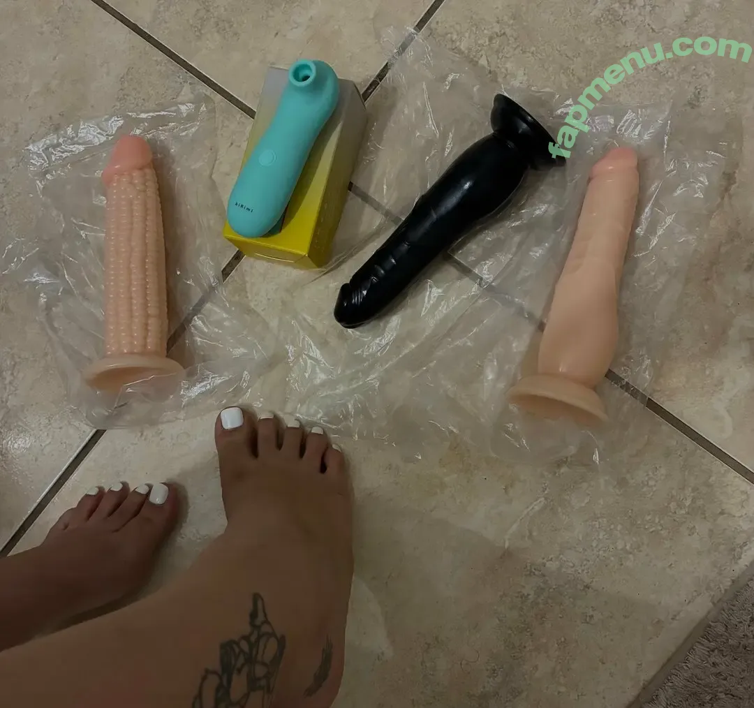 lianiiixox2 nude photo #0027 (lianaxoxoxo)