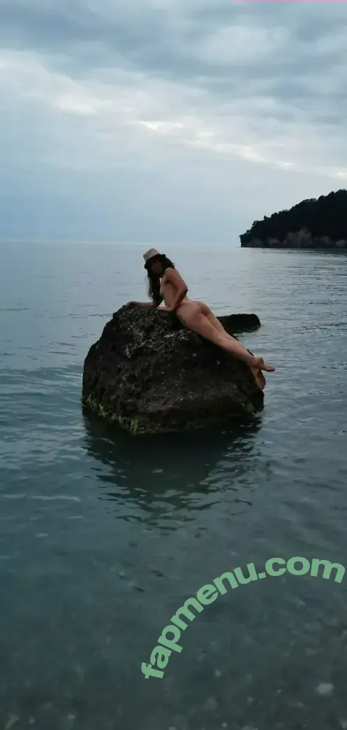 LiAnna nude photo #0033 (LiAnna863 / Liasoul5 / Lilianna)