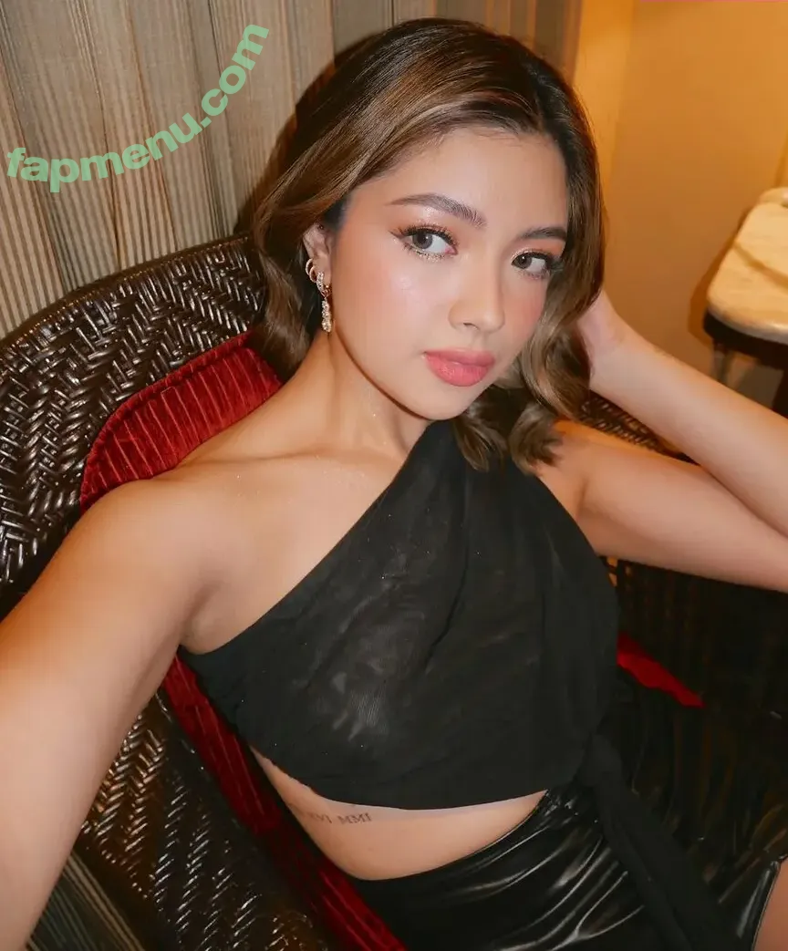 Lianne Valentin nude photo #0009 (lianne.valentin)