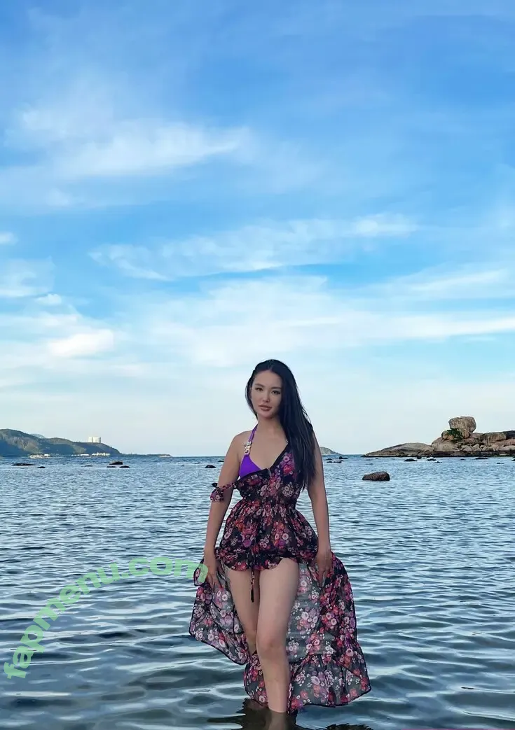 liapetite nude photo #0008 (lia_petite_cl)