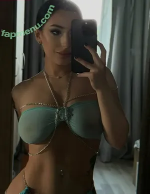 Liaqnb nude photo #0012