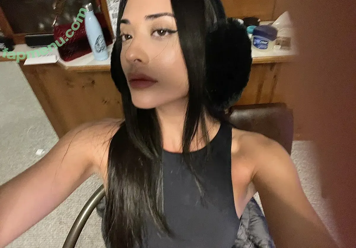Libby333 nude photo #0009 (Crybbjuice / Livcast)