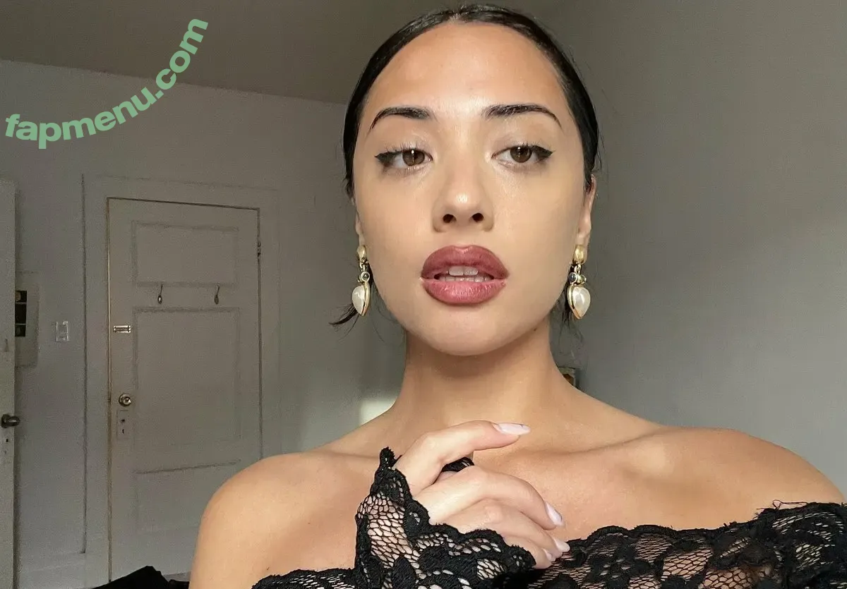 Libby333 nude photo #0011 (Crybbjuice / Livcast)