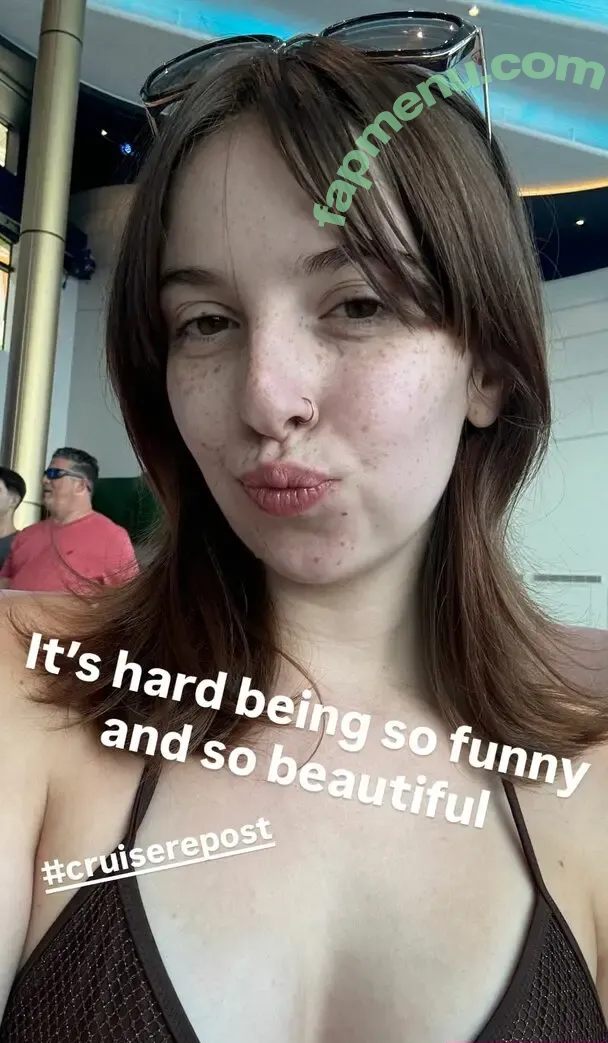 Licetown nude photo #0037 (Joe Mama / JosetteHaha)